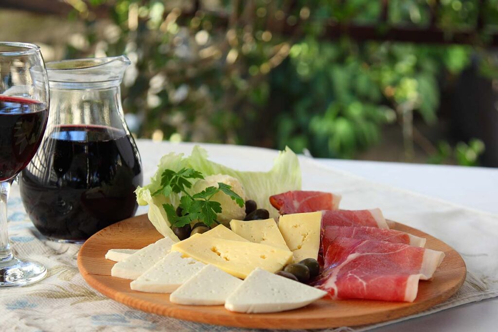Montenegro Njeguski prosciutto and cheese and Red wine